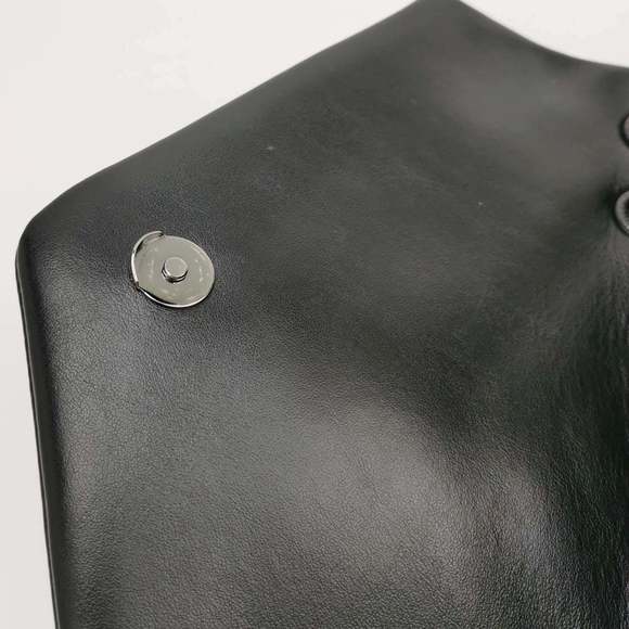 Saint Laurent Medium So Black Calfskin Leather Bag with Black Hardware - Picture 9 of 14